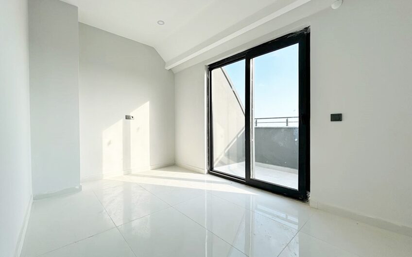 ALANYA PAYALLARDA SATILIK DENİZ MANZARALI SIFIR 2+1 DUBLEKS DAİRE